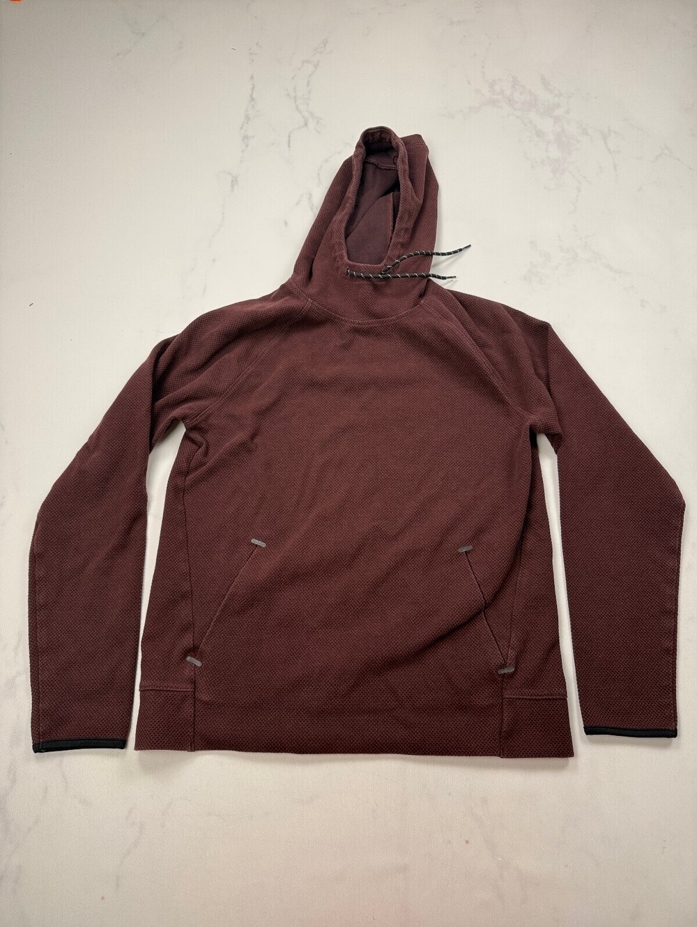 Old Navy Active Hoodie Burgundy 2010s Minimal Modern Classic - Womens M